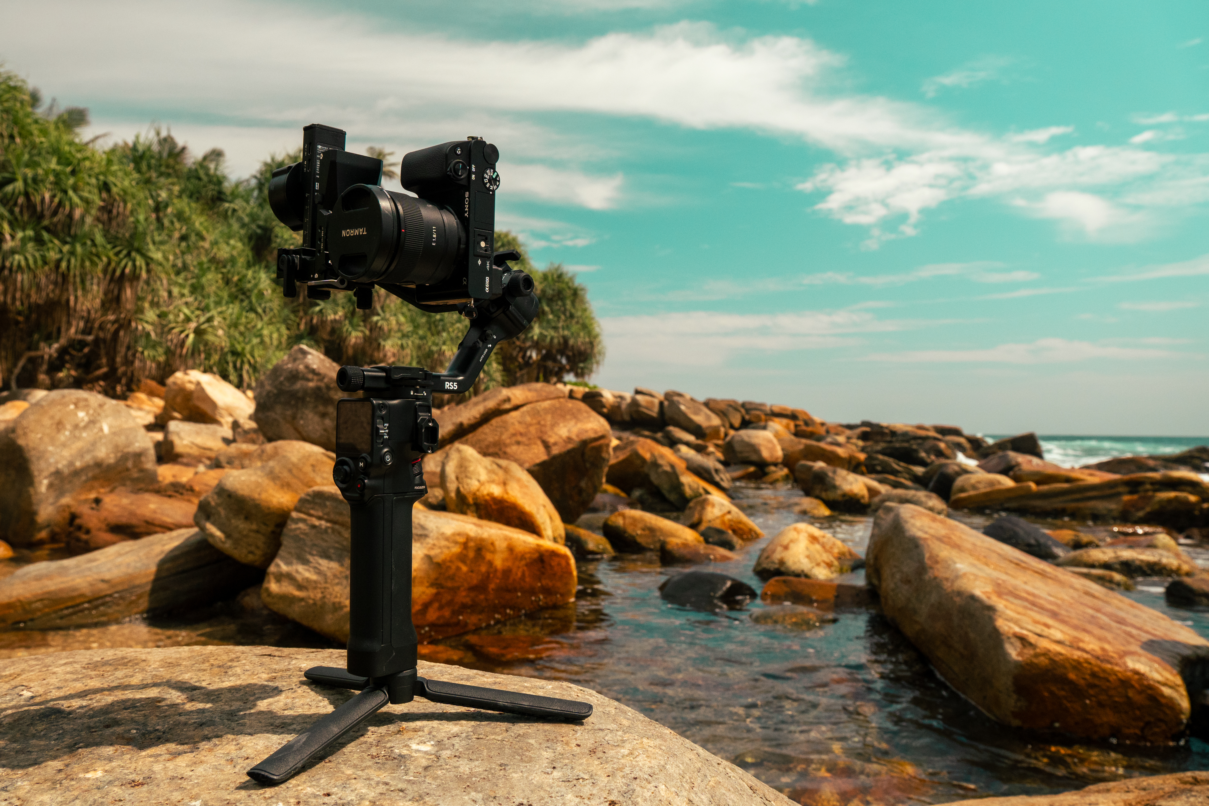 Review DJI RS 5 stabilizer
